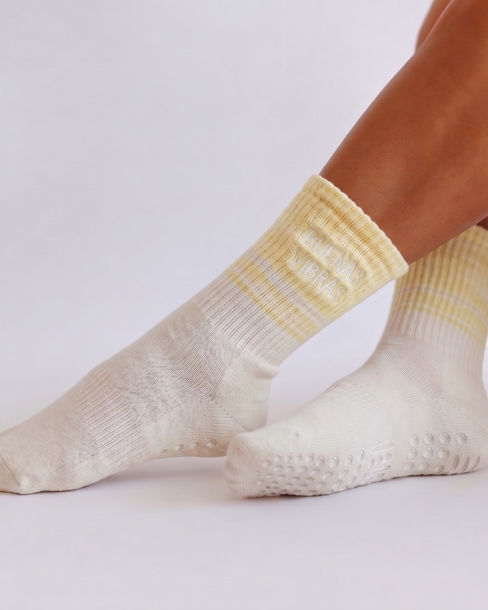 Buenas Vibras Grip Socks